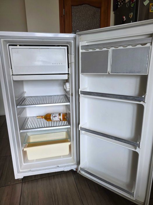 Холодильник АИСТ