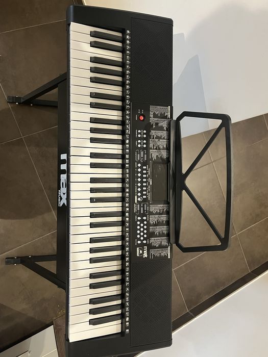 Piano Eletronico - Como NOVO