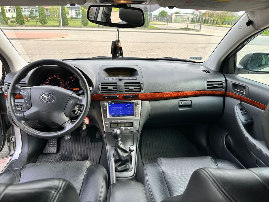 Toyota Avensis T25
