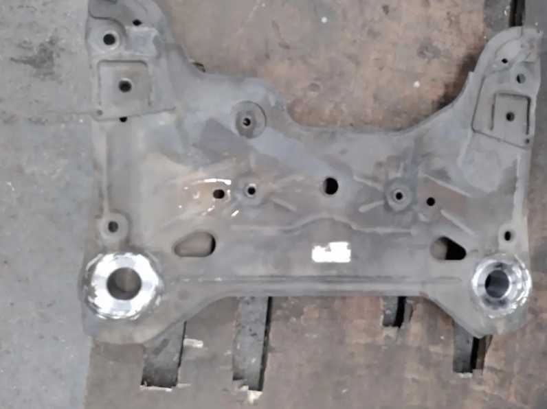 Вкладиш корпус салінблоку балки підрамника Виваро Трафик Примастар