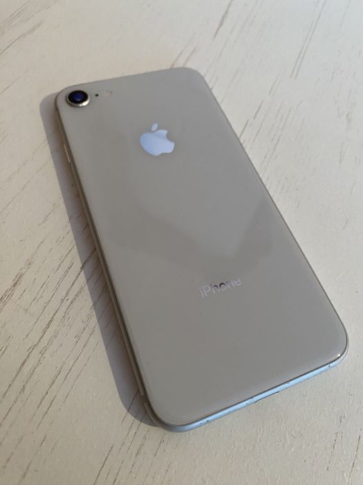 IPhone  8  64gb відмінний стан