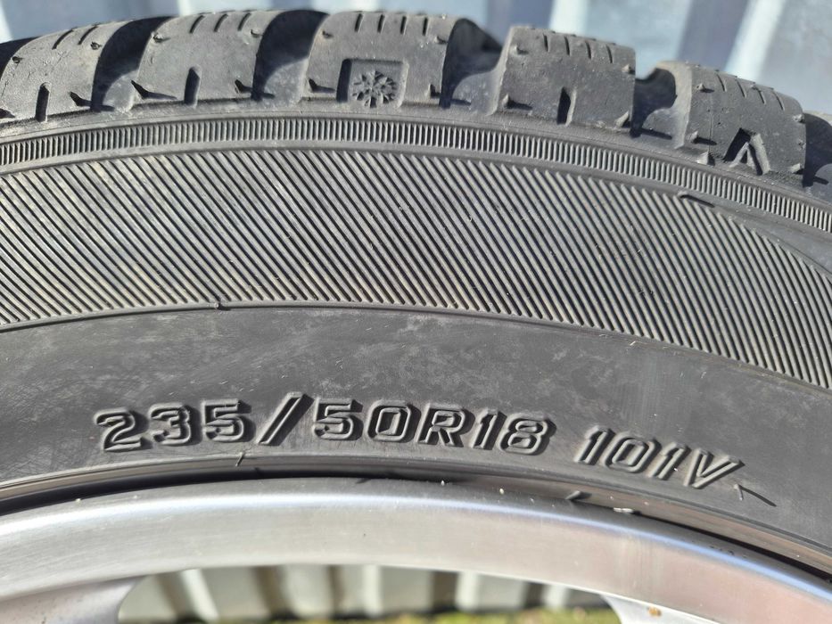 Felgi aluminiowe koła opony zimowe Audi A8 D3 18" 5X112 kpl