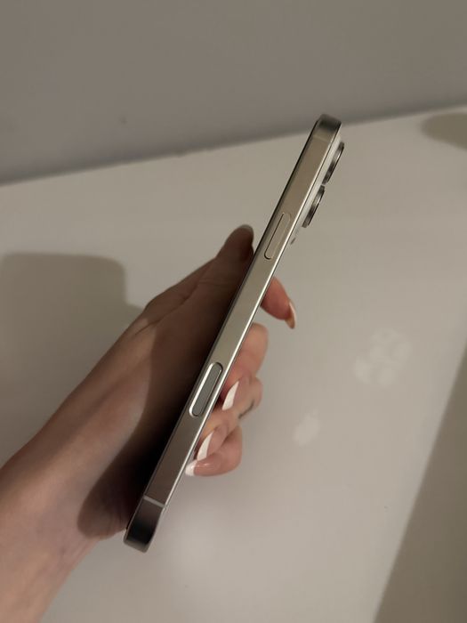 iPhone 16 pro max 256 GB White Titanium