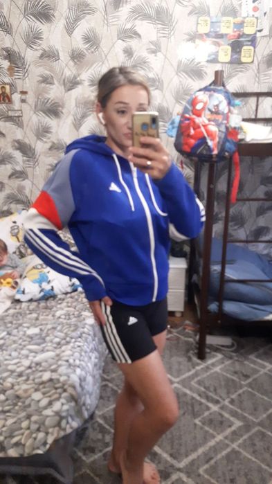 Спортивна́я кофта Адидас ориг.
