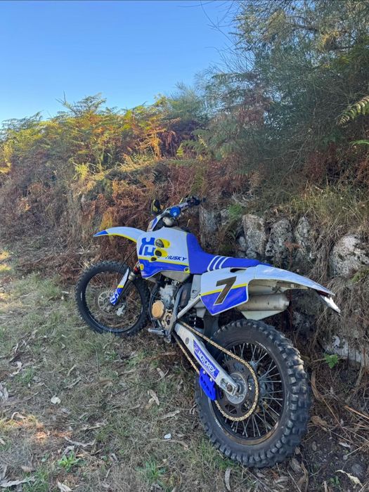 Husqvarna WR 125 11kw matriculada carta A1