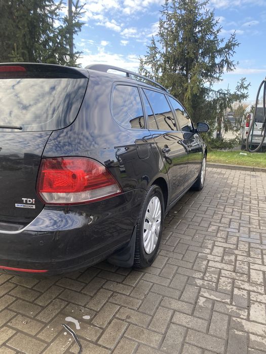 Продам автомобіль Volkswagen Golf 1,6 TDI(Автомат dsg7)