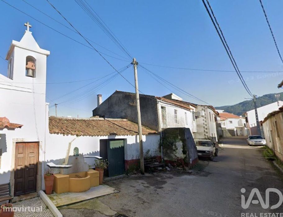 Propriedade T2 em Miranda do Corvo de 102,00 m2