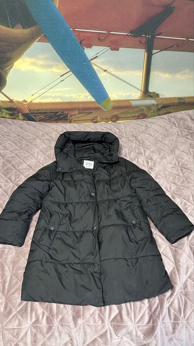 Куртка чорна на весну