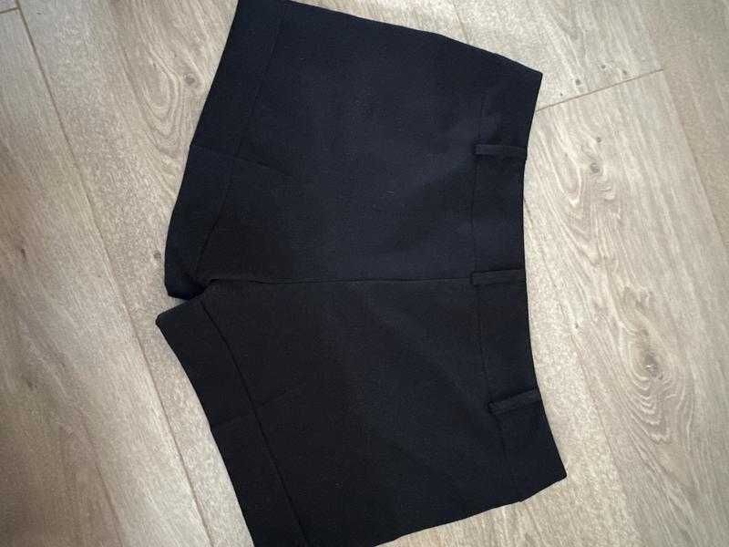 Жіночі класичні шорти, фірма e-vie