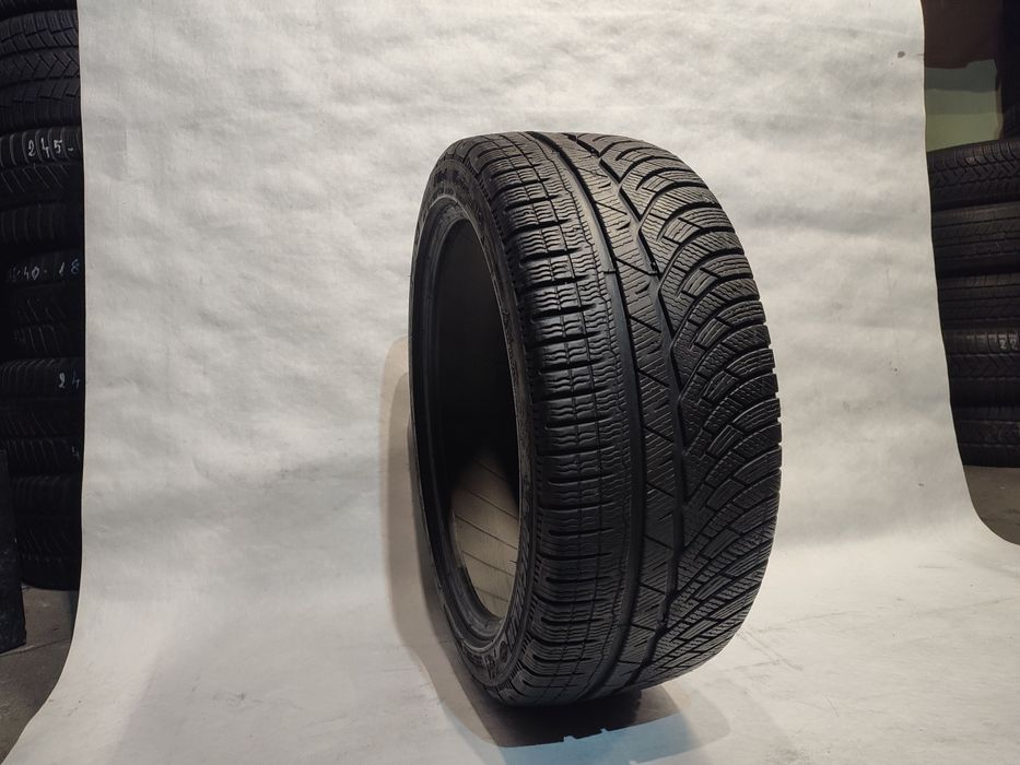 225/40 R18 Michelin Pilot Alpin MO | 6,2mm |