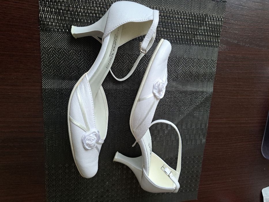 Białe damskie buty na okazje- r.37/38