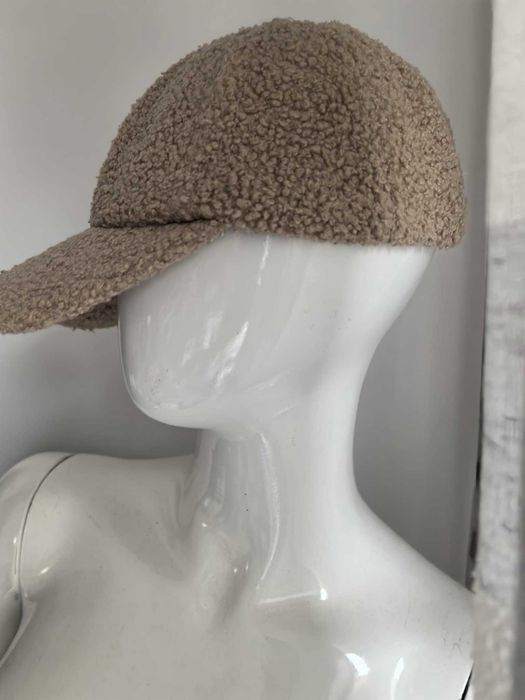Czapka Z Daszkiem Misio Primark