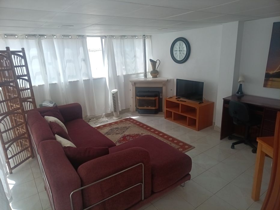 Apartamento T1+1 para alugar no centro de Almada