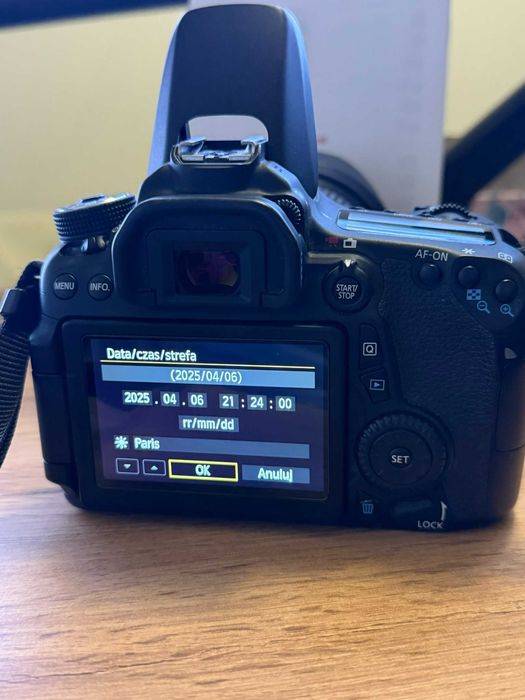 Canon EOS 70D + Tamron 24-70mm f/2.8 + Canon 18-55mm f/3.5