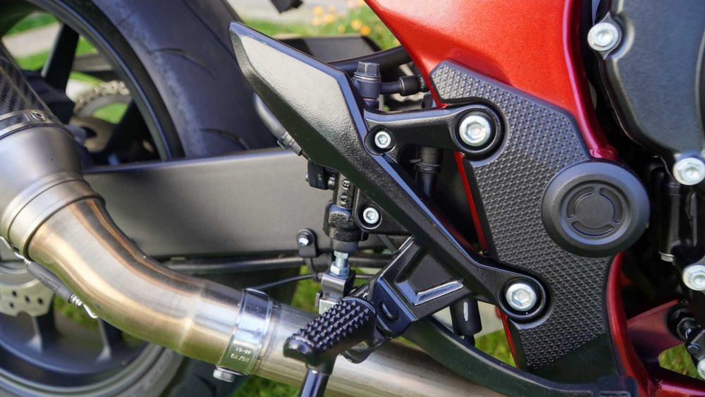 Honda CB750 Hornet 2023 – Apenas 8897 Km - Oportunidade