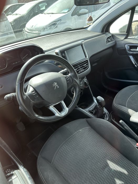 Peugeot 208 1.6 HDI