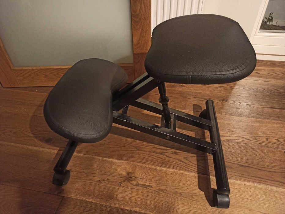 Klęcznik ,klękosiad regulowany, nowe obicie