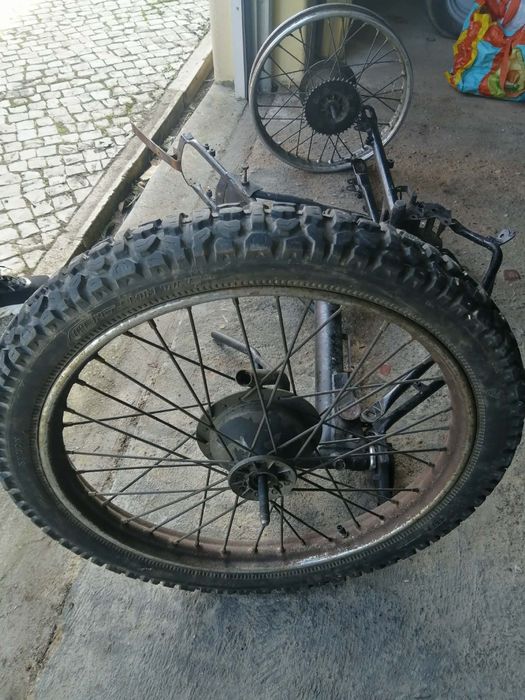 Quadro sachs tc e rodas