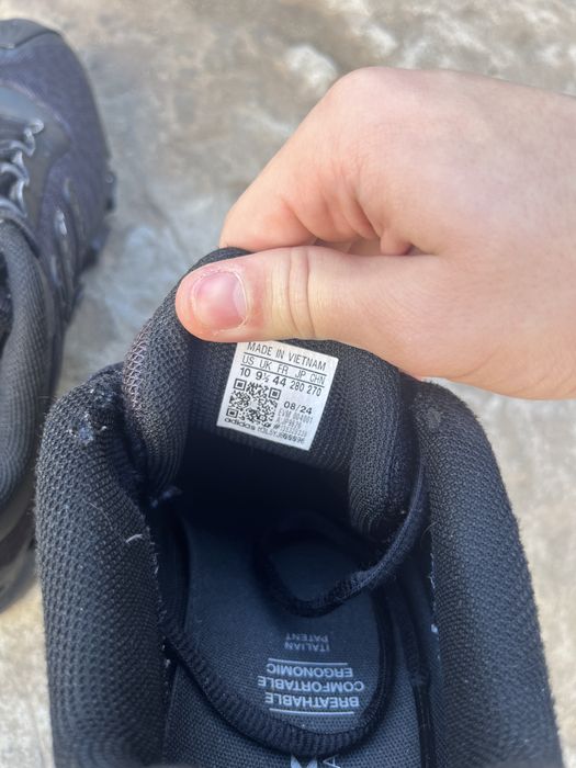 Продам гарні кросовки Adidas megaride