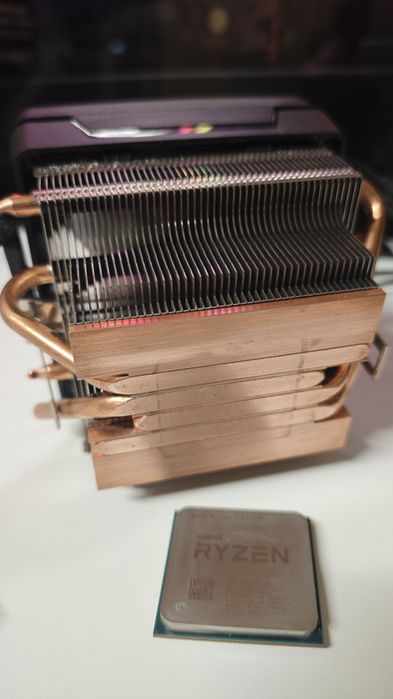 AMD RYZEN 7 3700X 8-core ( 3.6GHz-4.4GHz ) com cooler64738411390721123