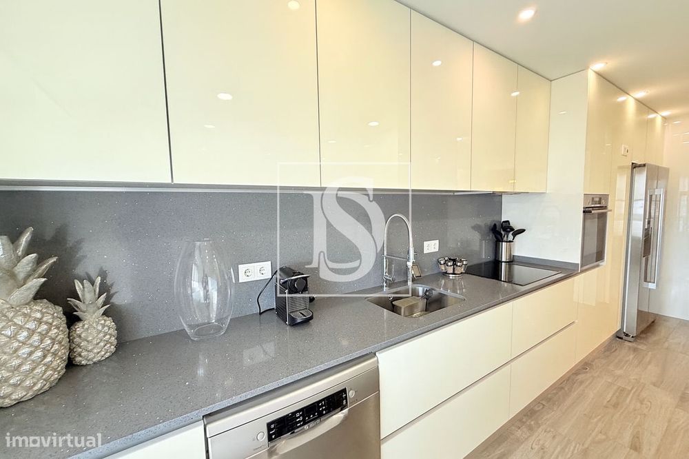 T3 Renovado com 150m² | Garagem Fechada | Centro de Barcelos