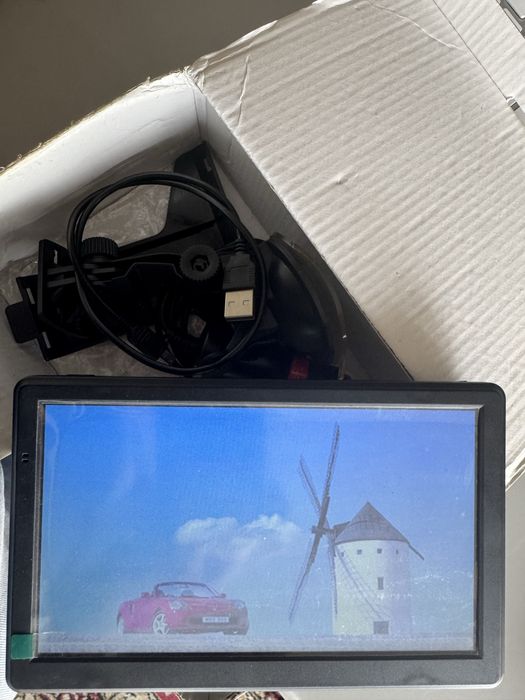 Vendo GPS  para pesados e não só em otimo estado com acessorios