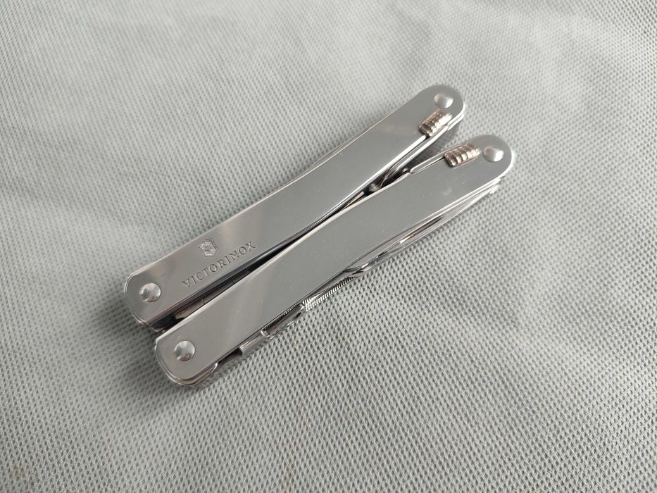 Мультитул Victorinox SwissTool Spirit