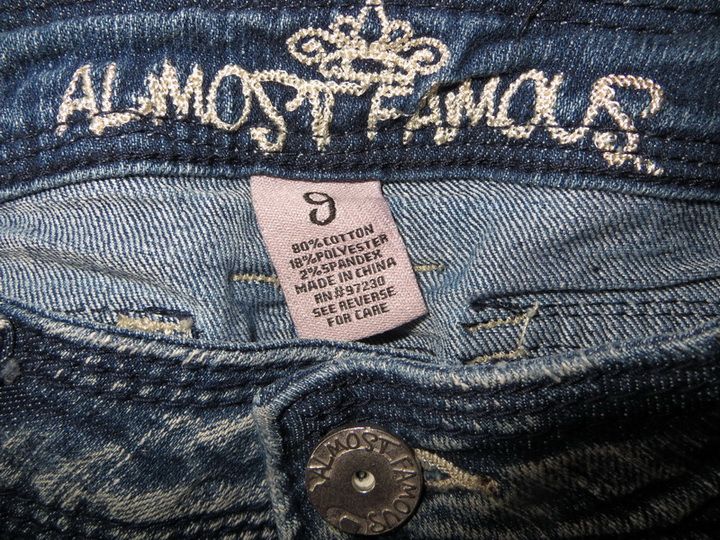 Новые джинсовые капри-скинни Almost Famous. Размер 9.
