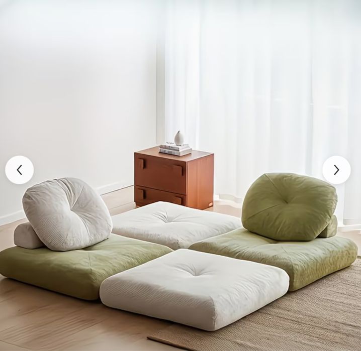 Sofa tipo puff em branco