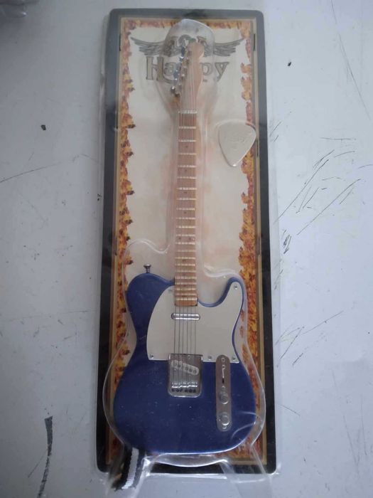Miniatura Replica Guitarra Fender telecaster Escala de 1:4