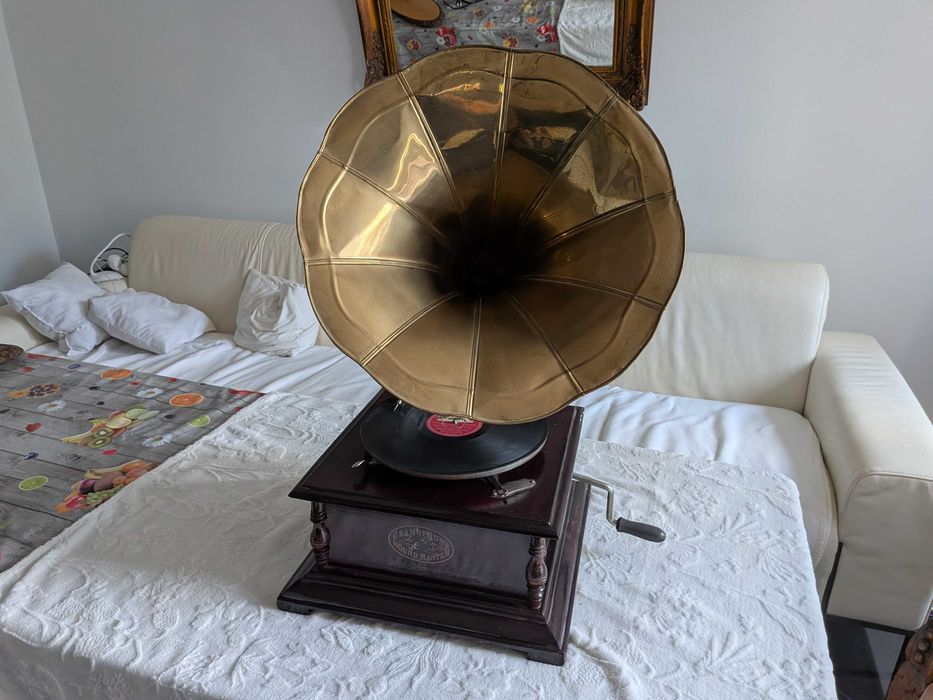 Stylowy gramofon tubowy REPLIKA - Gramophone Sound Master - Retro ozdoba