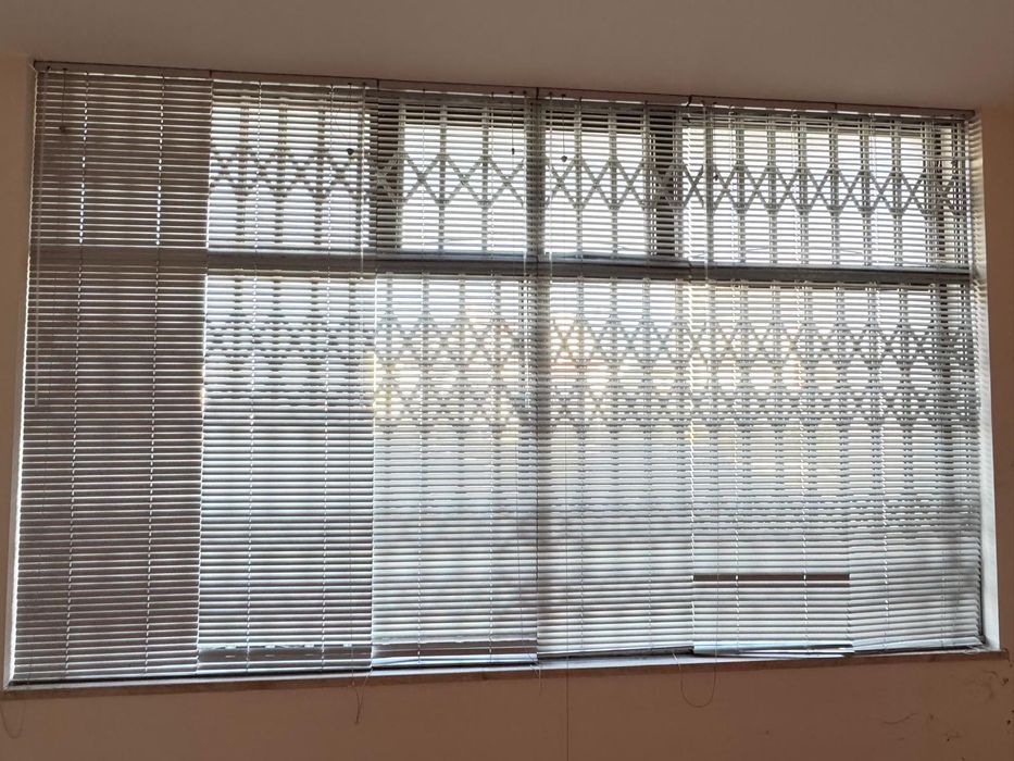 Grades de proteção em fole zincado