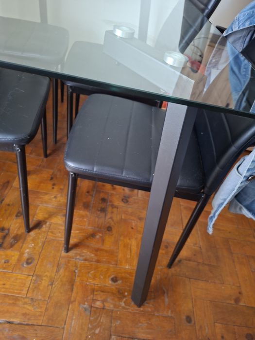 Mesa de vidro preta