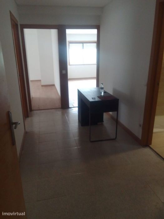 3-Bedroom Apartment in Matosinhos with Balcony and Garage
