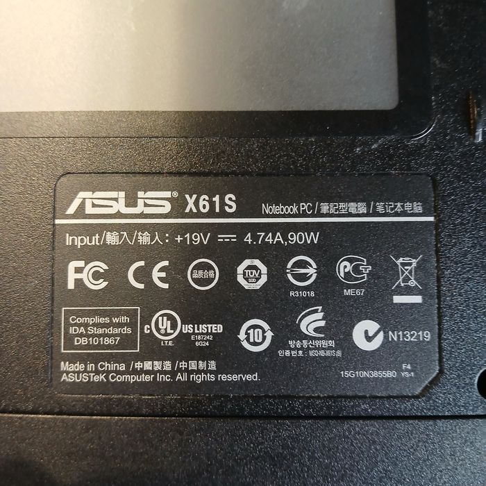 Laptop Asus model X6 1S