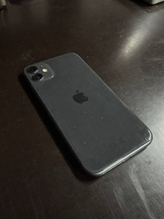 Айфон 11 працює без нарікань