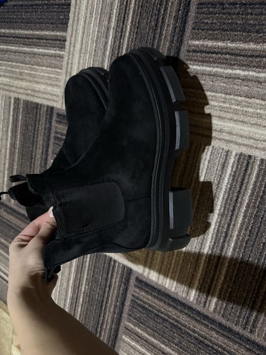 Ботинки  челсі осінь весна демі 39 розмір 25,5 см