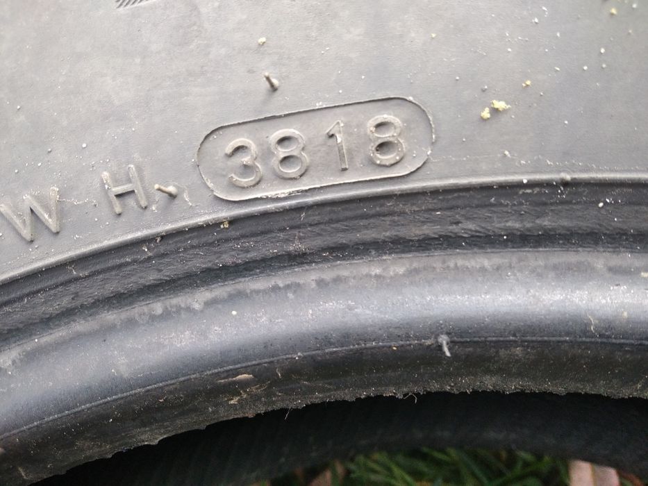 Продам комплект зимових шин 215/65 р16 102 Т Hankook Winter