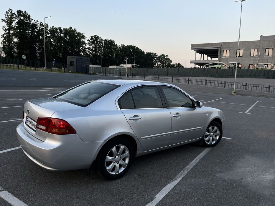 Продам авто Kia Magentis 2008 2.0 газ/бензин в хорошому стані.