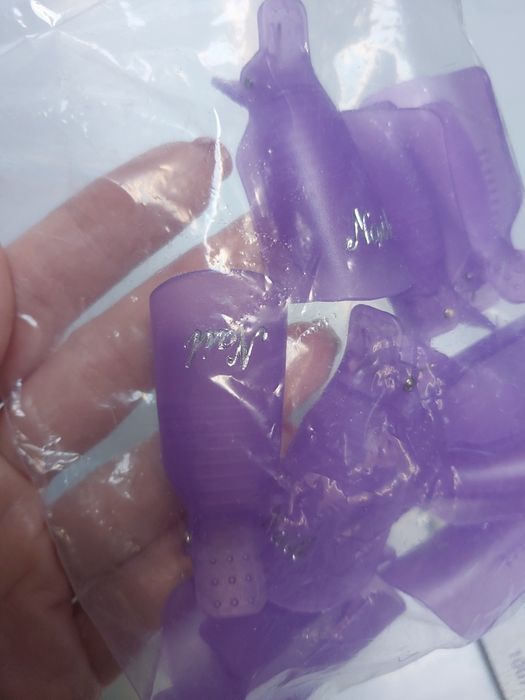 Zestaw manicure klipsy, pilnik ,polerka formy do przedłużania paznokci
