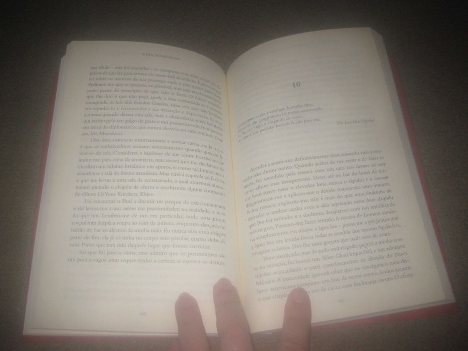 Livro "O Excêntrico Mortdecai" de Kyril Bonfiglioli