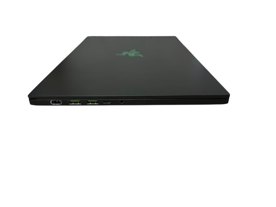 Razer i9-11900H/RTX 3080 16gb/32gb ram/1TB SSD/OLED 4K UHD