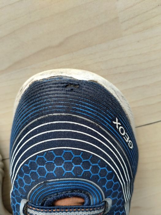 Buty Geox chłopięce sneakersy J Assister, rozmiar 31