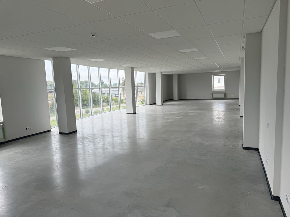 Здається в оренду комерційне приміщення 2,4 поверх з 4