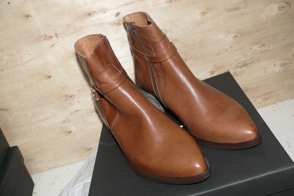 Bota de Salto Austin 727 - Exé