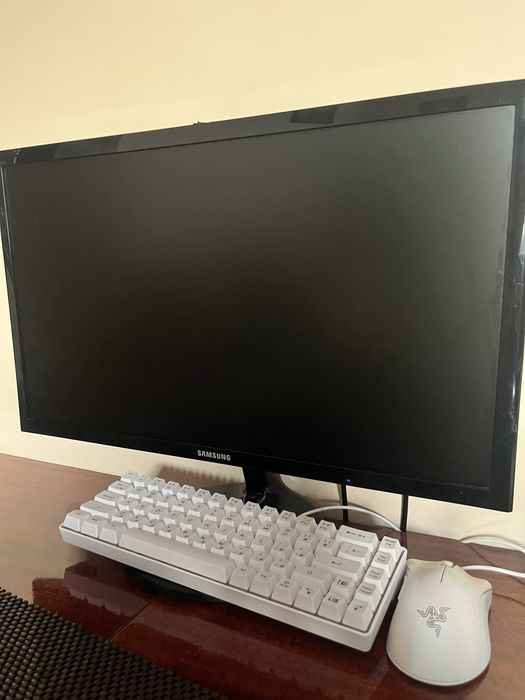Компютер з монітором