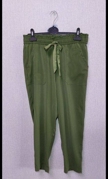 Свободные брюки, штаны Zara. Размер М, наш 44-46.