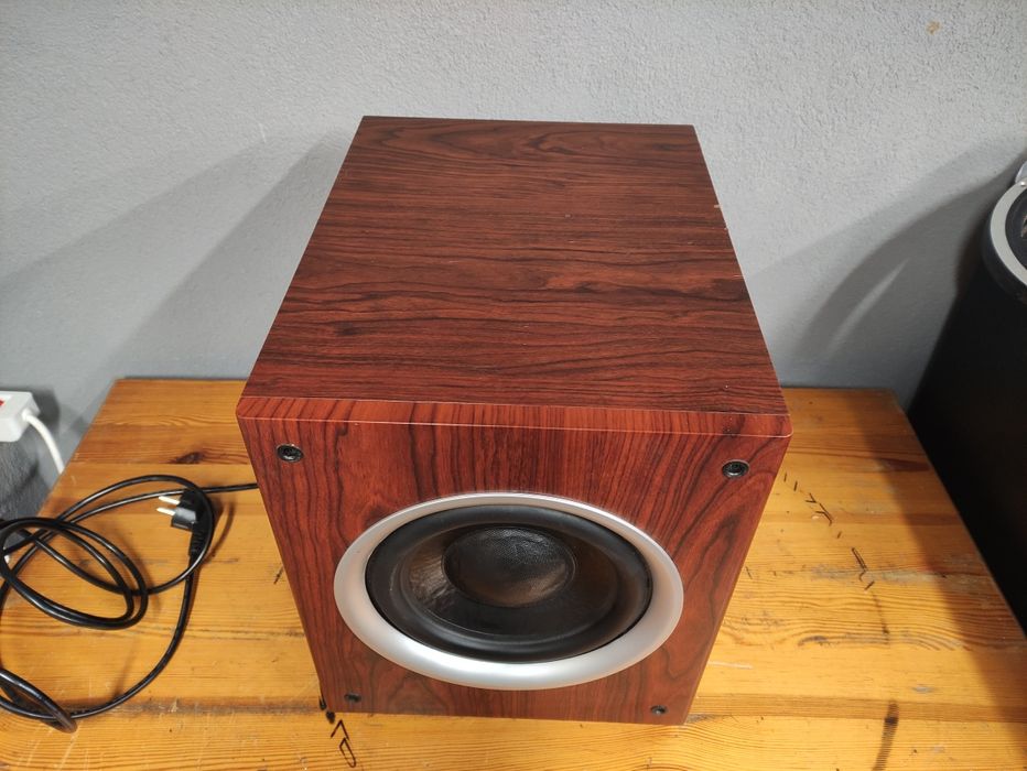 Subwoofer aktywny M-Audio W320