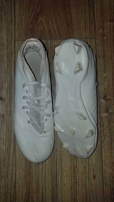 Buty Adidas Predator Accuracy.3 FG 36/37 23.3cm lanki korki białe BDB