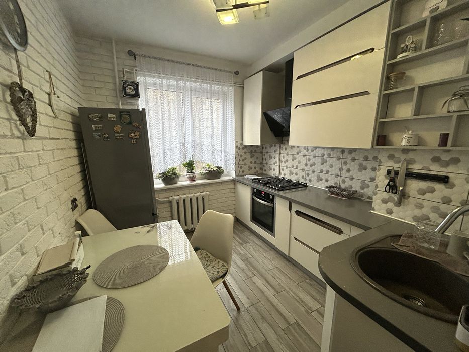 Оренда 2 кімн квартири, вул Генерала Безручка